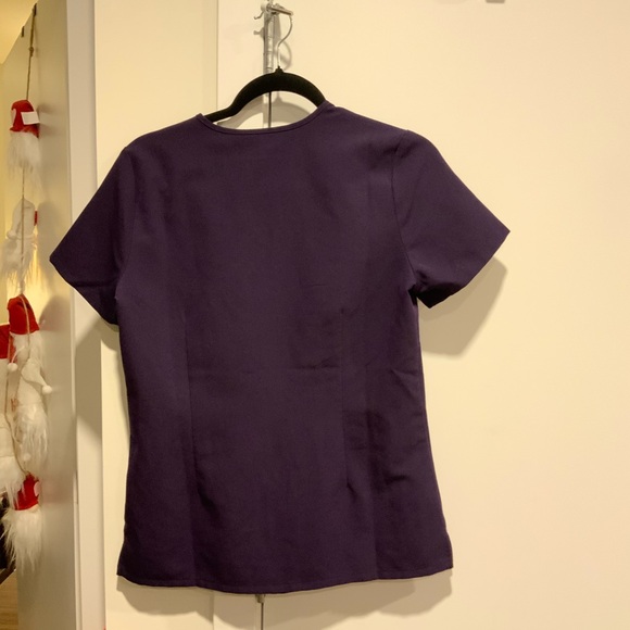 Figs XS Purple Jam Catarina Top and XS/P jogger - Picture 2 of 5